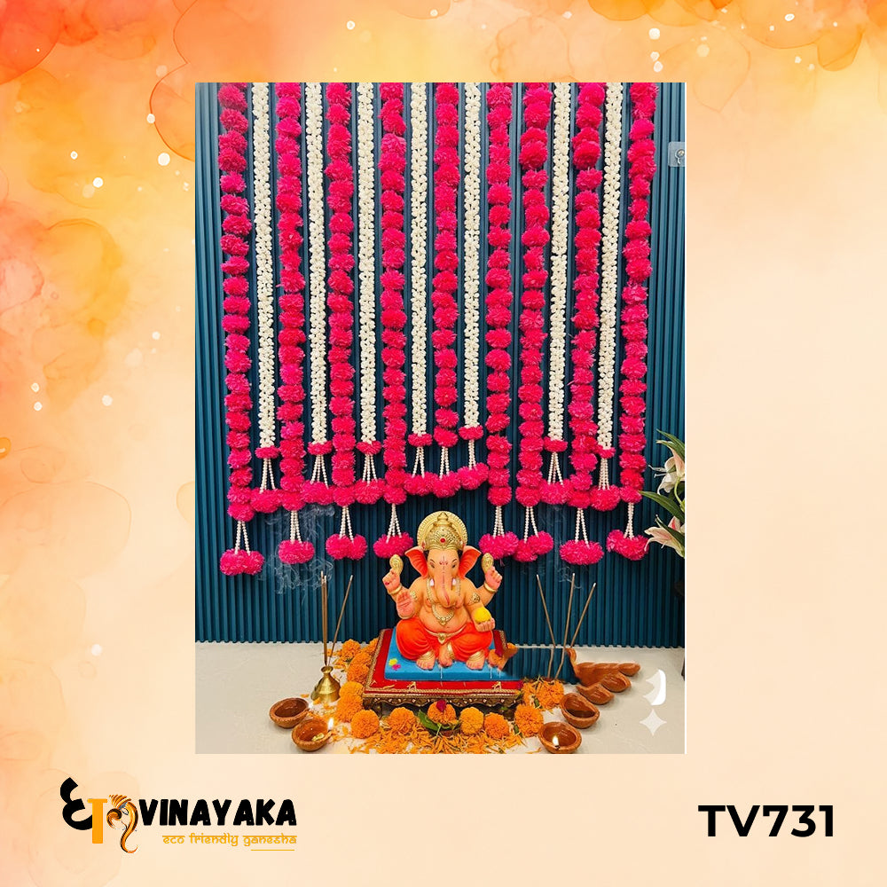 TV731 - Pink Garland Backdrop (Set of 16)