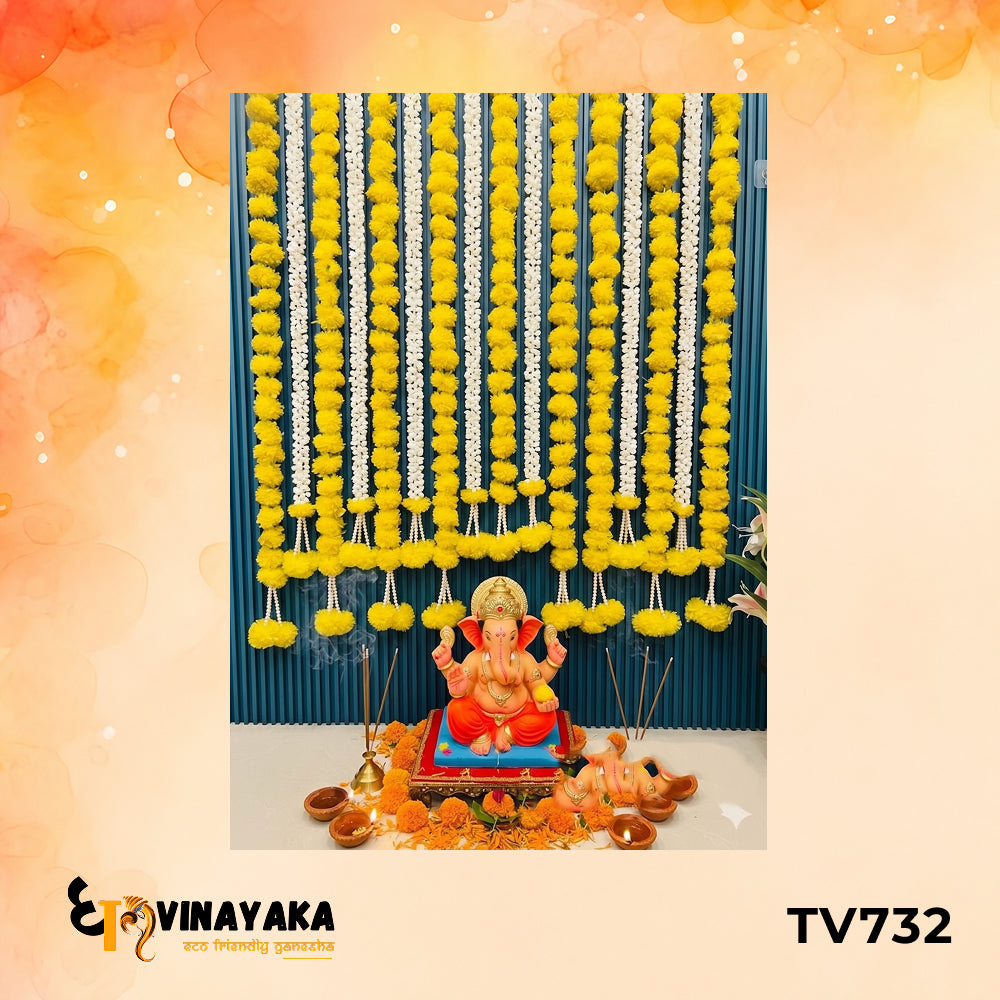 TV732 - Yellow Garland Backdrop (Set of 16)