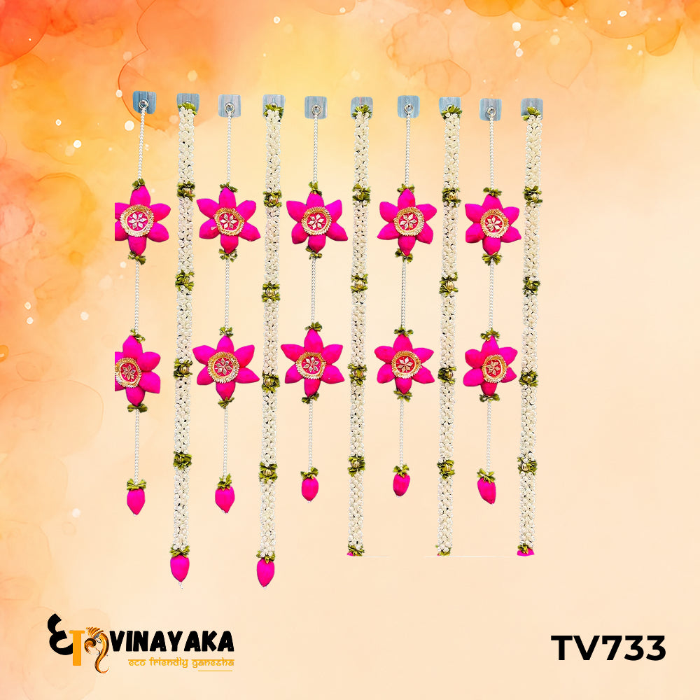 TV733 - Pink Garland Backdrop (Set of 11)